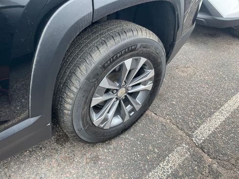 Used 2025 Chevrolet Equinox LT image 29