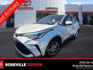 Used 2020 Toyota C-HR LE video 1