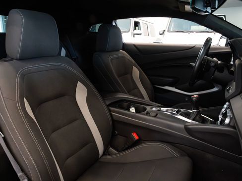 Used 2023 Chevrolet Camaro LT RWD image 19