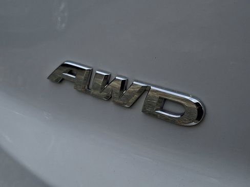 Used 2023 Honda Passport EX-L image 5
