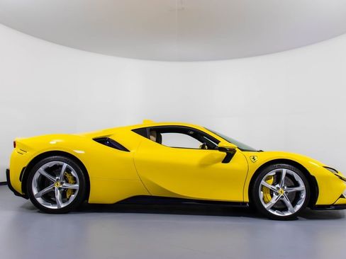 Certified 2022 Ferrari SF90 Stradale image 3