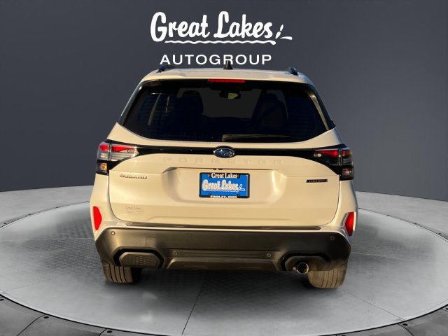 Certified 2025 Subaru Forester Touring AWD/4WD image 4