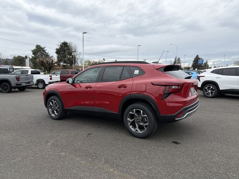 New 2026 Chevrolet Trax LT w/ Driver Confidence Package image 3