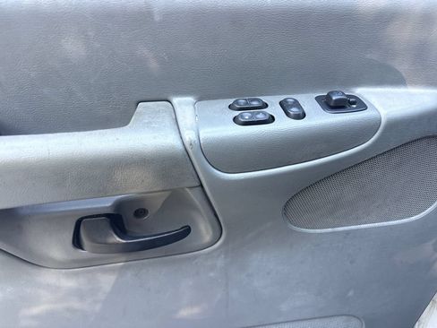 Used 2008 Ford E-150 and Econoline 150 RWD image 16