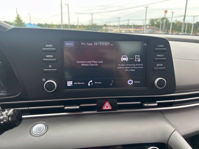 Used 2022 Hyundai Elantra SEL w/ Cargo Package FWD image 18