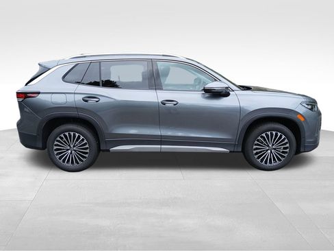 New 2025 Volkswagen Tiguan S image 6