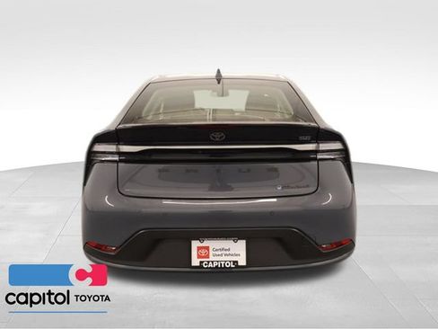 Used 2024 Toyota Prius Prime FWD image 4
