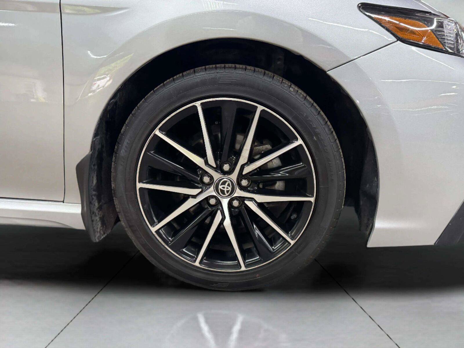 Used 2023 Toyota Camry SE AWD/4WD image 36