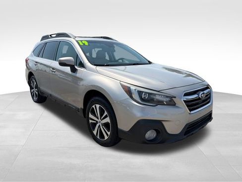Used 2019 Subaru Outback 2.5i Limited AWD/4WD image 1