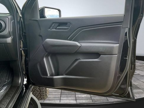 Used 2024 Chevrolet Colorado Trail Boss w/ Technology Package AWD/4WD image 29