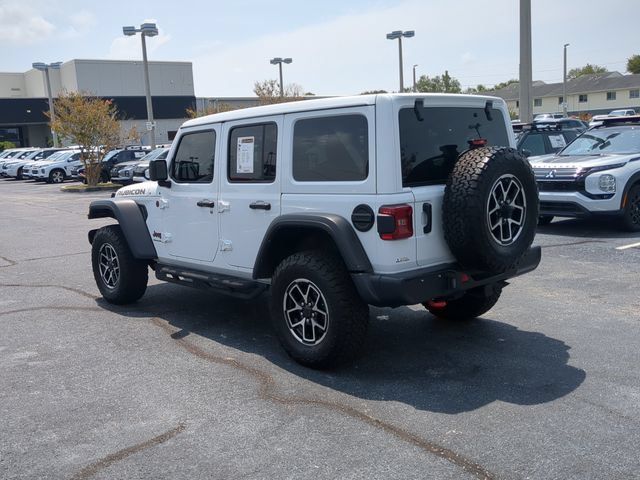 Used 2024 Jeep Wrangler Unlimited Rubicon AWD/4WD image 8