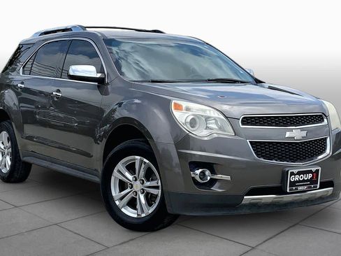 Used 2011 Chevrolet Equinox LTZ FWD image 2