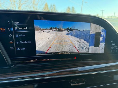 Used 2021 Cadillac Escalade Premium Luxury image 21