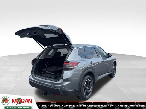 Used 2024 Nissan Rogue SV image 26