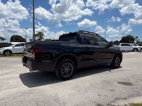 Used 2021 Honda Ridgeline Sport image 5