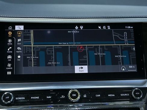 Used 2024 Bentley Flying Spur V8 AWD/4WD image 57