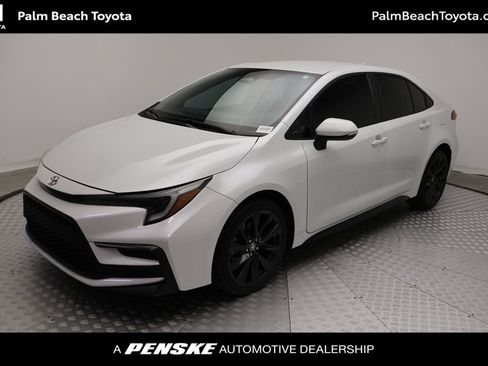 Certified 2024 Toyota Corolla SE FWD image 1
