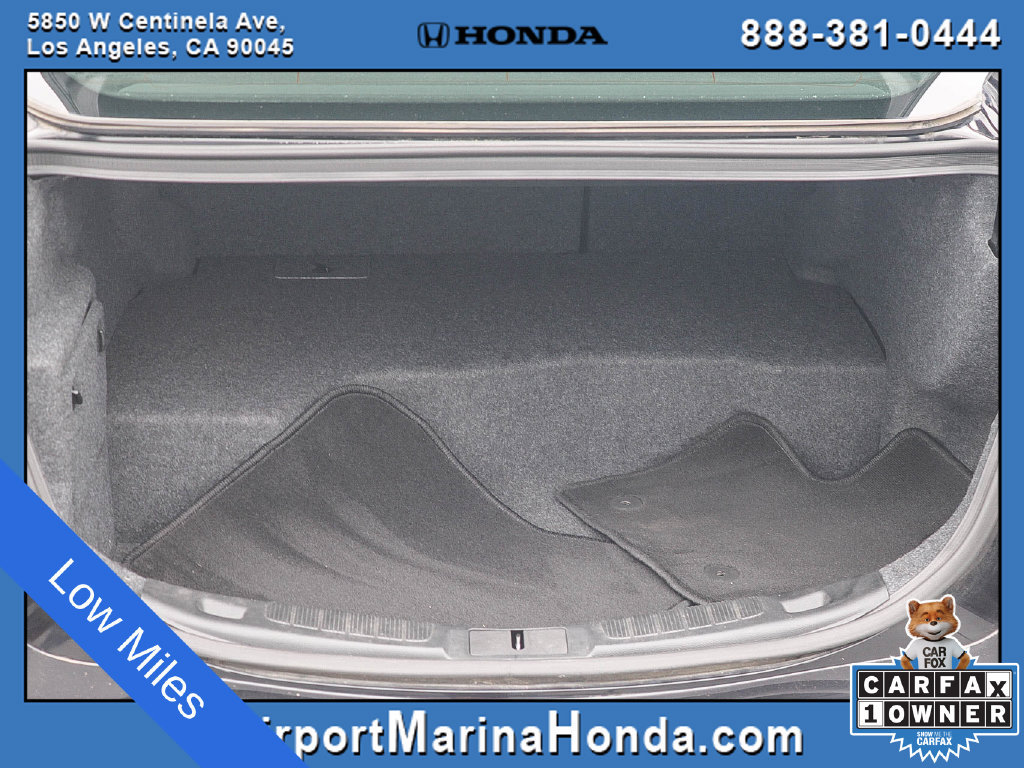 Used 2020 Ford Fusion SE FWD image 15