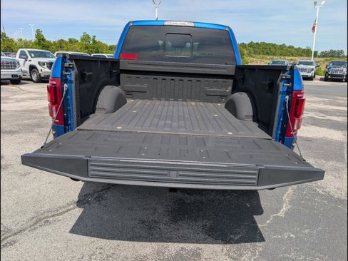 Used 2017 Ford F150 Raptor w/ Equipment Group 802A Luxury AWD/4WD image 22