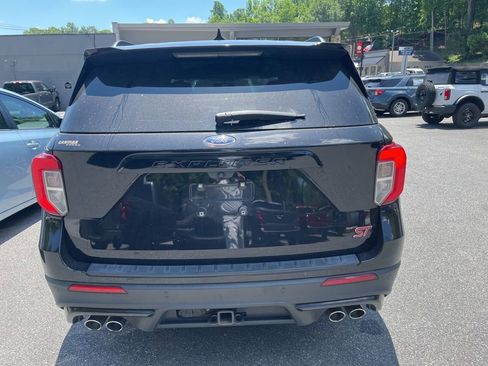 Used 2021 Ford Explorer ST w/ Equipment Group 401A AWD/4WD image 18