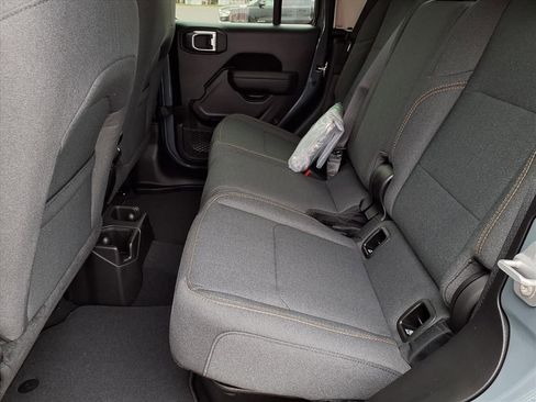 New 2026 Jeep Gladiator Sport image 8