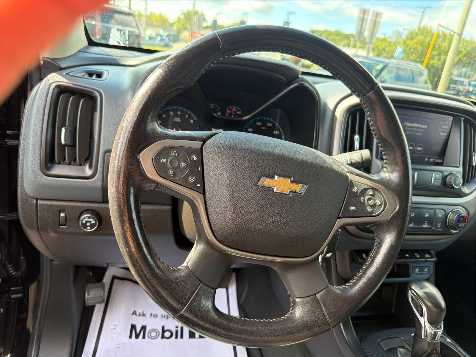 Used 2022 Chevrolet Colorado Z71 w/ Safety Package AWD/4WD image 18