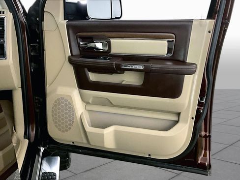 Used 2015 RAM 1500 Laramie RWD image 21