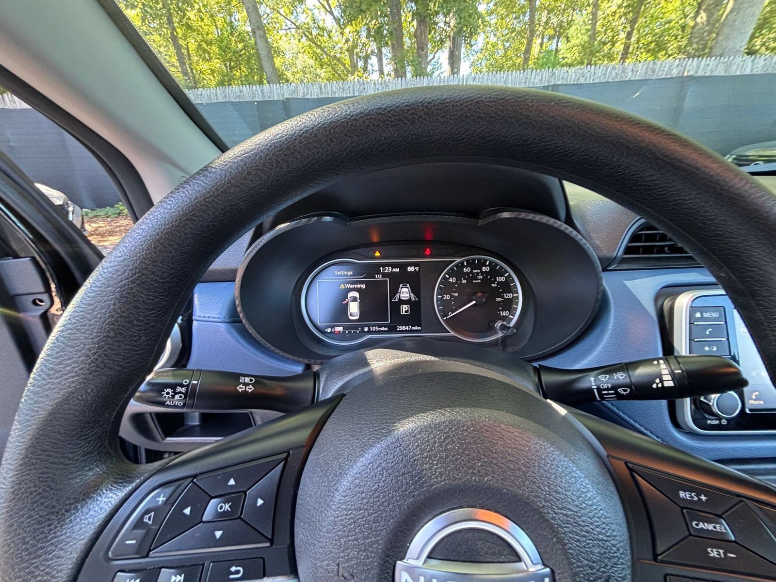 Used 2025 Nissan Versa SV FWD image 38