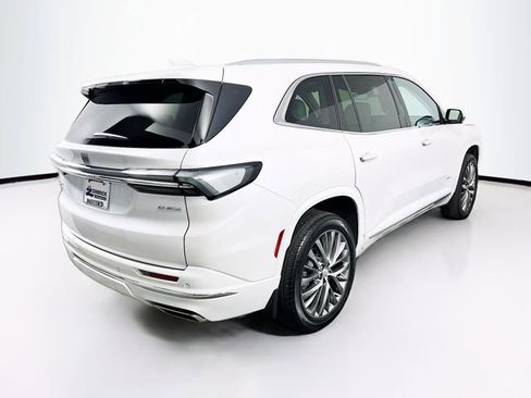 Certified 2025 Buick Enclave Avenir image 7