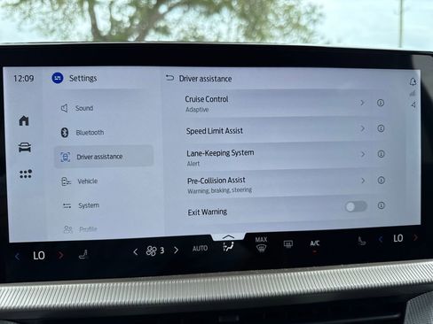 New 2026 Ford Explorer Active image 25