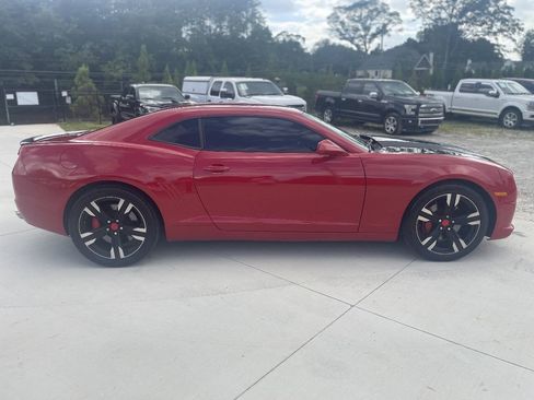 Used 2010 Chevrolet Camaro SS RWD image 9