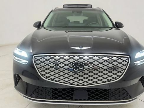 Used 2025 Genesis Electrified GV70 w/ Prestige Package AWD/4WD image 17