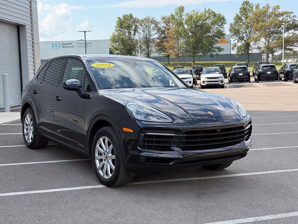 Used 2021 Porsche Cayenne AWD/4WD image 5
