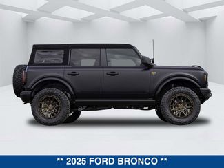 New 2025 Ford Bronco Badlands AWD/4WD video 3