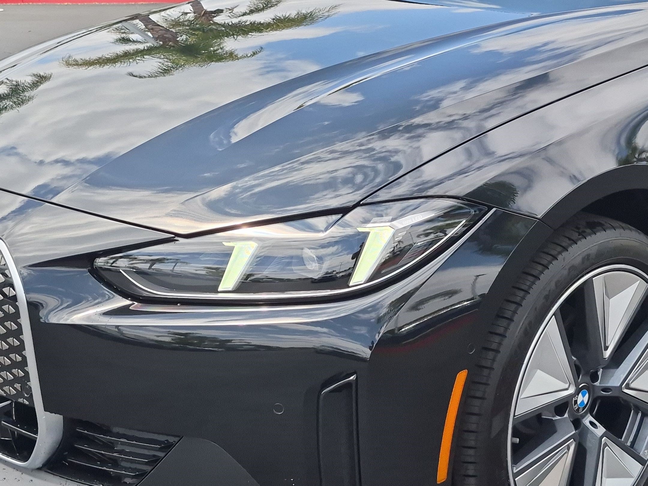 New 2026 BMW i4 eDrive40 w/ Parking Assistance Package RWD image 6