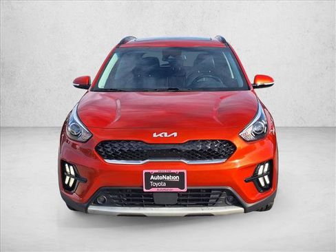 Used 2022 Kia Niro Touring Special Edition image 2
