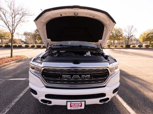 Used 2021 RAM 1500 Limited w/ Body Color Bumper Group image 9