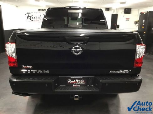 Used 2019 Nissan Titan PRO-4X w/ Pro-4x Convenience Package AWD/4WD image 9