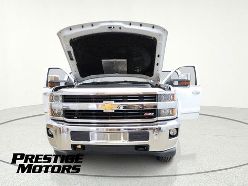 Used 2017 Chevrolet Silverado 2500 LTZ w/ LTZ Plus Package image 12