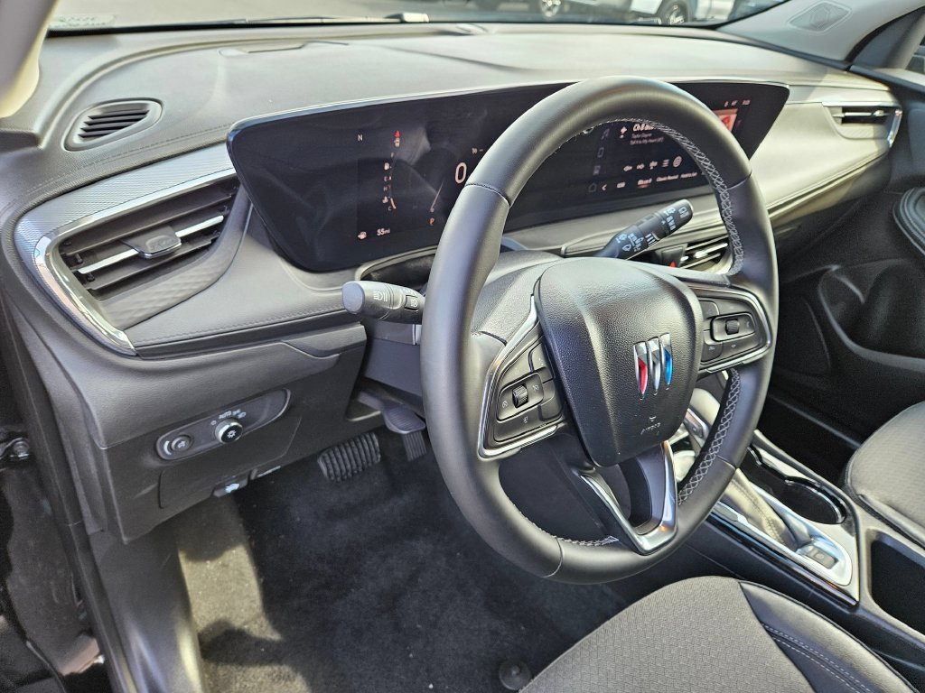 Used 2025 Buick Encore GX Preferred AWD/4WD image 19