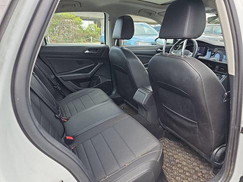 Used 2022 Volkswagen Jetta SE FWD image 14
