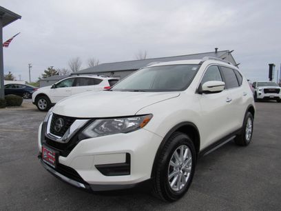 Used 2018 Nissan Rogue SV