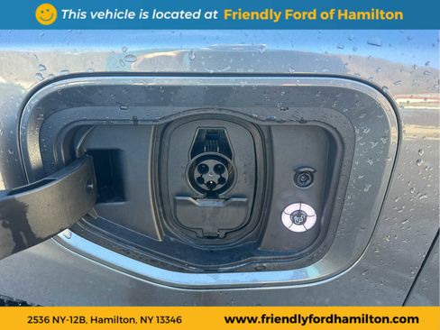 Used 2025 Ford F150 Lightning Flash image 11