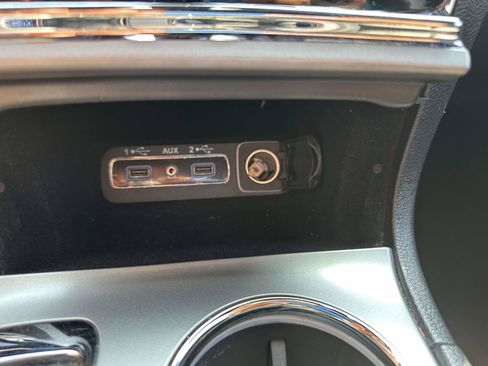 Used 2019 Jeep Grand Cherokee Limited AWD/4WD image 23