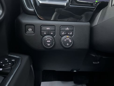 Used 2026 Chevrolet Silverado 1500 LT AWD/4WD image 20