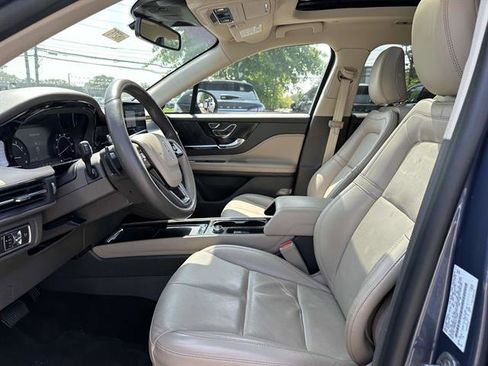 Certified 2022 Lincoln Corsair AWD w/ Premium Package image 13