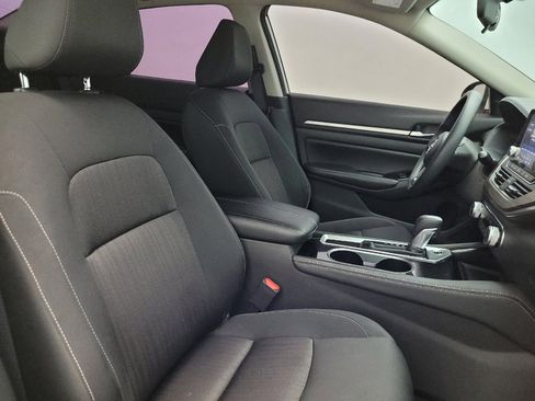 Used 2023 Nissan Altima 2.5 SV FWD image 21