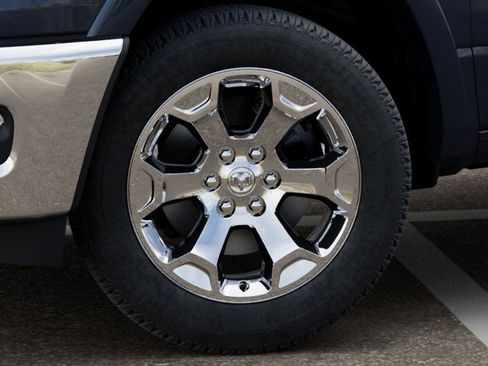 New 2026 RAM 1500 4x4 Crew Cab image 8