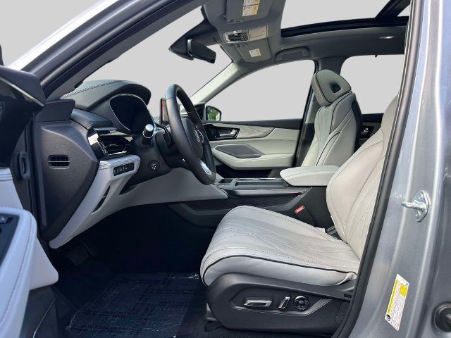 Certified 2026 Acura MDX w/ Advance Package AWD/4WD image 14