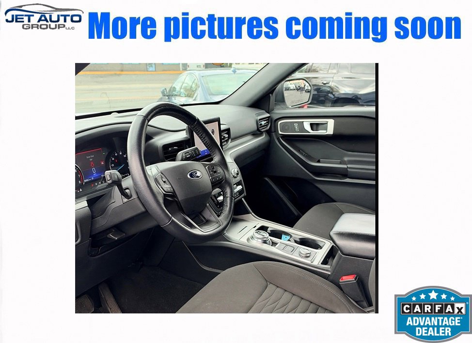 Used 2020 Ford Explorer XLT w/ Comfort Package AWD/4WD image 3